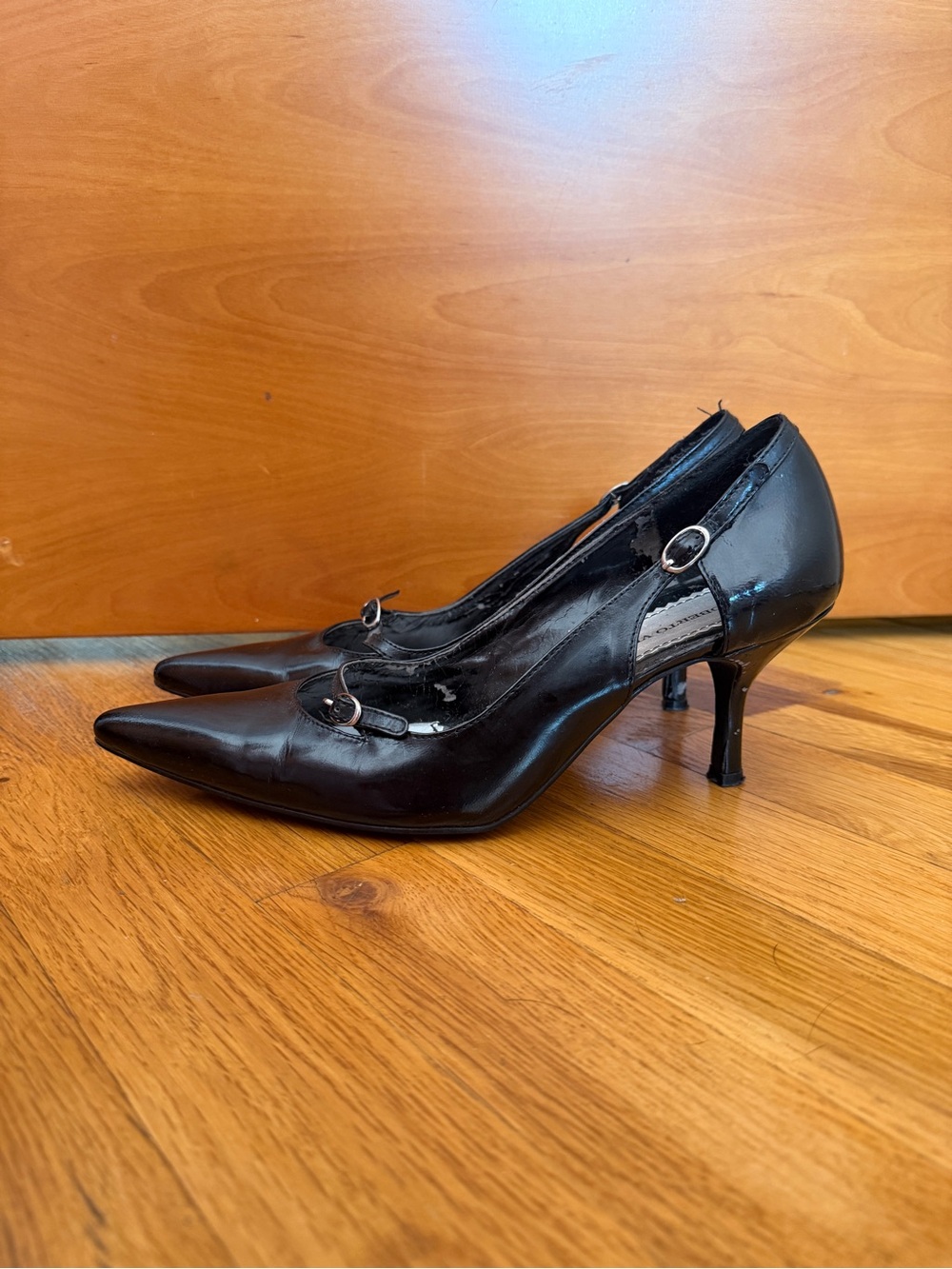 Roberto Vianni Black Patent Pointed Mary Jane Heels - Picture 2 of 3